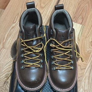 Eddie Bauer Men's Brown Leather Hiking Boots